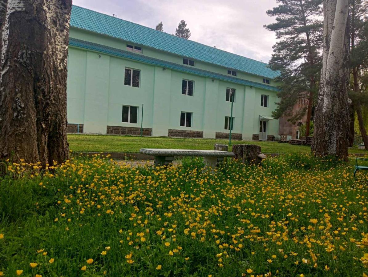 N&R Rest House Tsaghkadzor Exterior foto